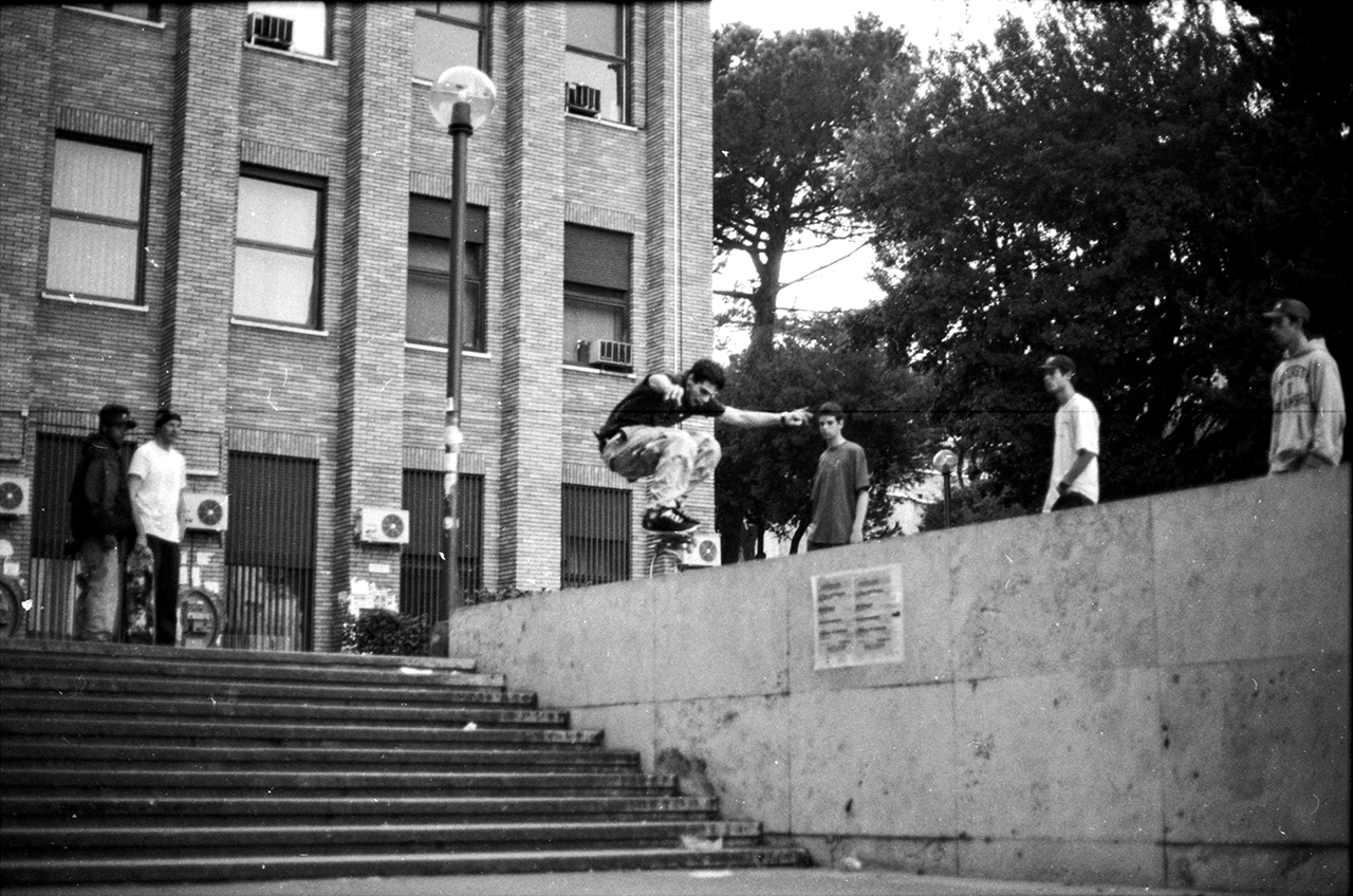 Ale Martoriati Ollie 90's Maybe Roma